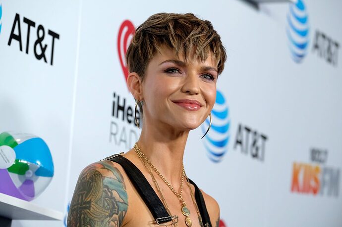 Ruby-Rose-lo%CC%88scht-Twitter-und-deaktiviert-Instagram-Kommentare-1024x682