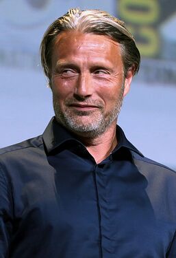 Mads_Mikkelsen_by_Gage_Skidmore_2 (1)