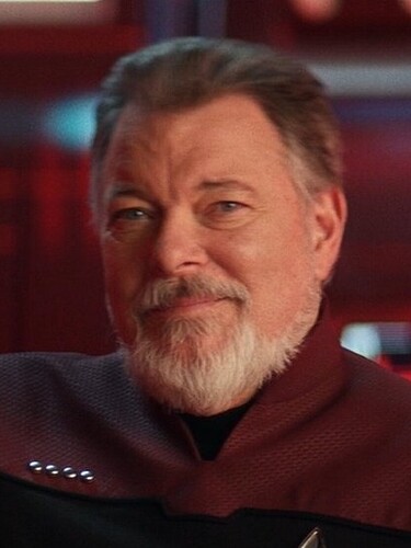 Captain_William_T._Riker_2399