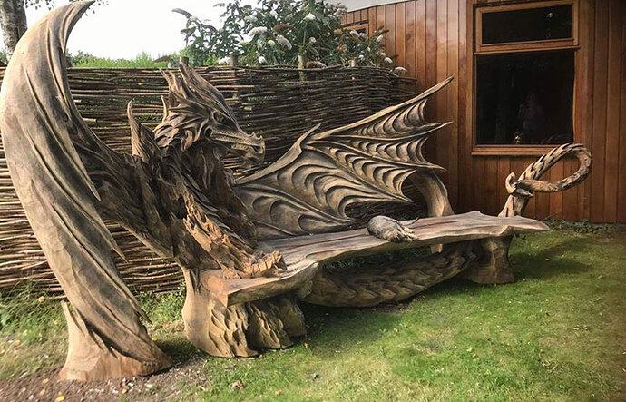 wood-dragon-bench-by-igor-loskutow-7