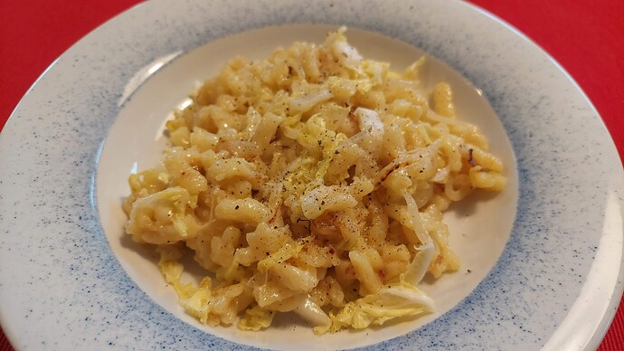 Käsespätzle mit Kohl