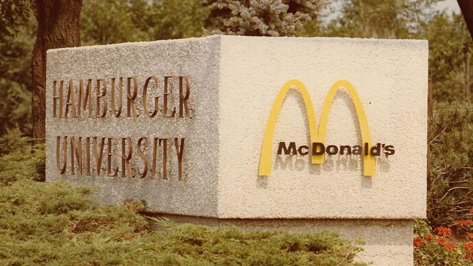 hamburger-university-mcdonalds.0.0