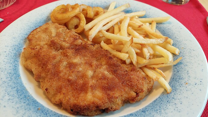 Schnitzel mit Pommes