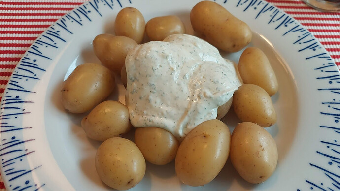 Kartoffeln mit Kräuterquark