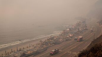 malibu-feuer-strandgrundstuecke