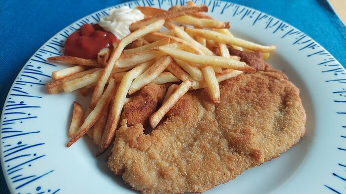 Schnitzel mit Pommes