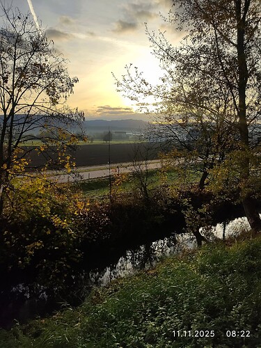 2025-11-11-08-24-47-082