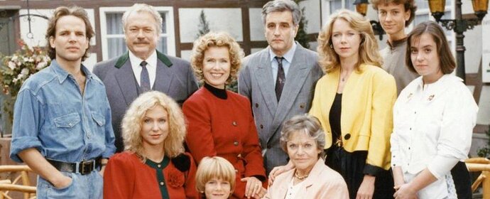 Die-Besetzung-Des-Serienklassikers-Diese-Drombuschs.jpg