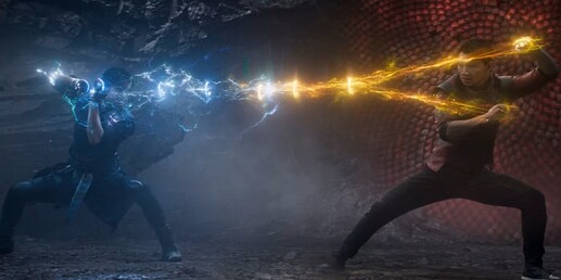 Shang-Chi-movie-Shang-Chi-vs-Wenwu-scene