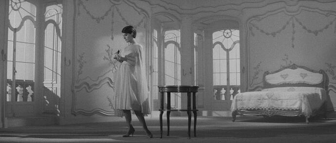 Last_Year_At_Marienbad_017