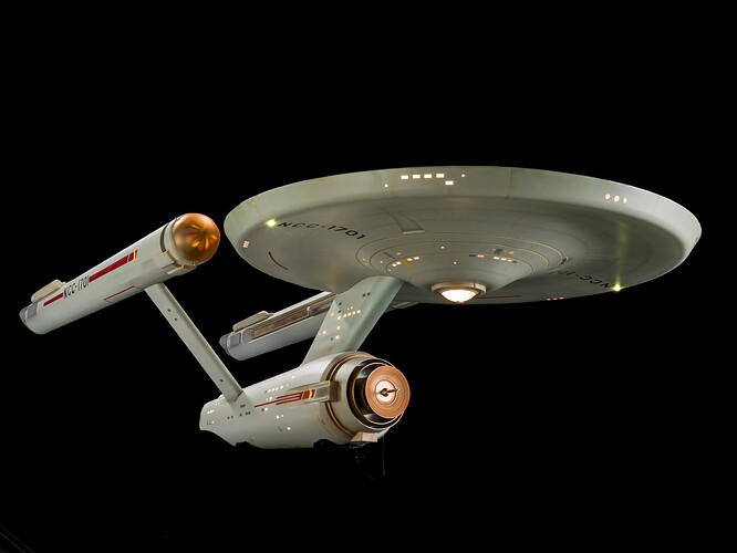 1467144815-starshipenterprise