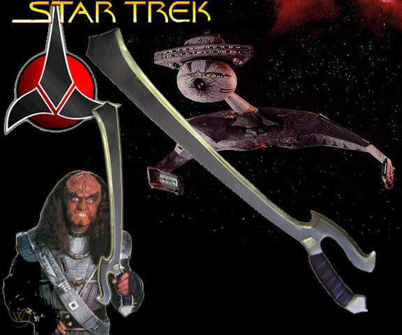 klingon-mekleth-sword-from-star-trek-with-wall_1_e7f28591de12ce9b87684f70bf9cb103