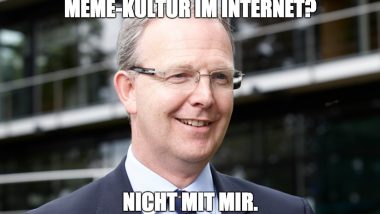 meme-axel-voss-380x214