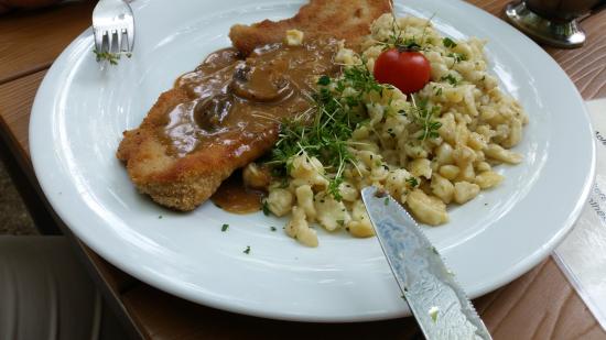 jagerschnitzel-mit-frischen