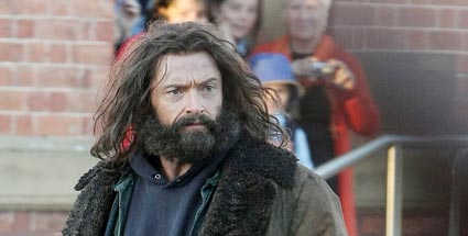 hugh-jackman-als-rauschebart-so-musste-er-sich-fuer-seinen-neuen-film-the-wolverine-verunstalten-